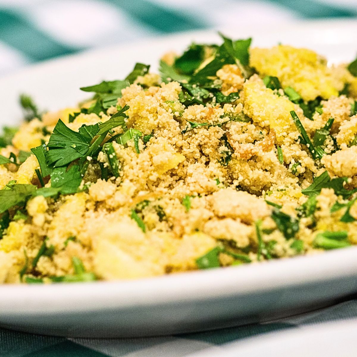 Farofa cooking: Christmas tradition for Brazilian locals