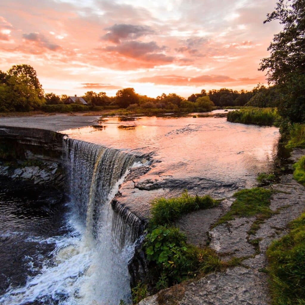 Things to do in Iguazu Falls: Sunset over the falls.